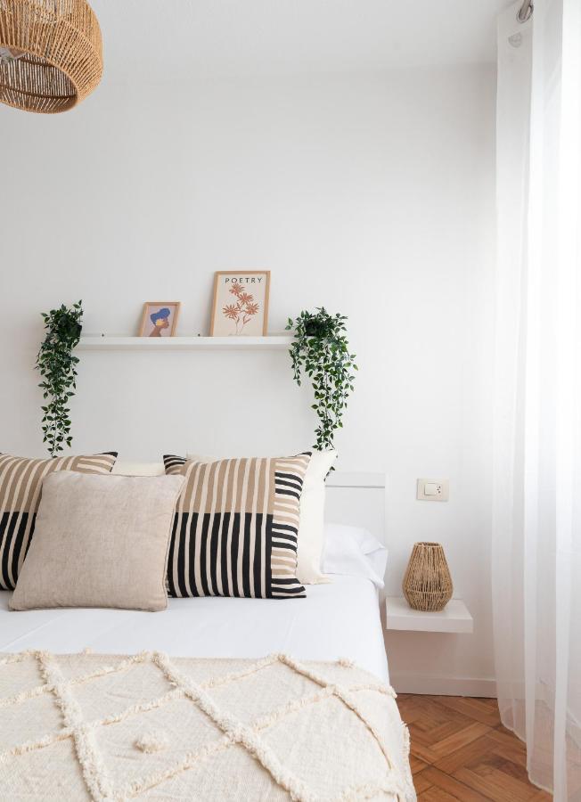 Moderno Apartamento Con Parking Leilighet Vigo Eksteriør bilde