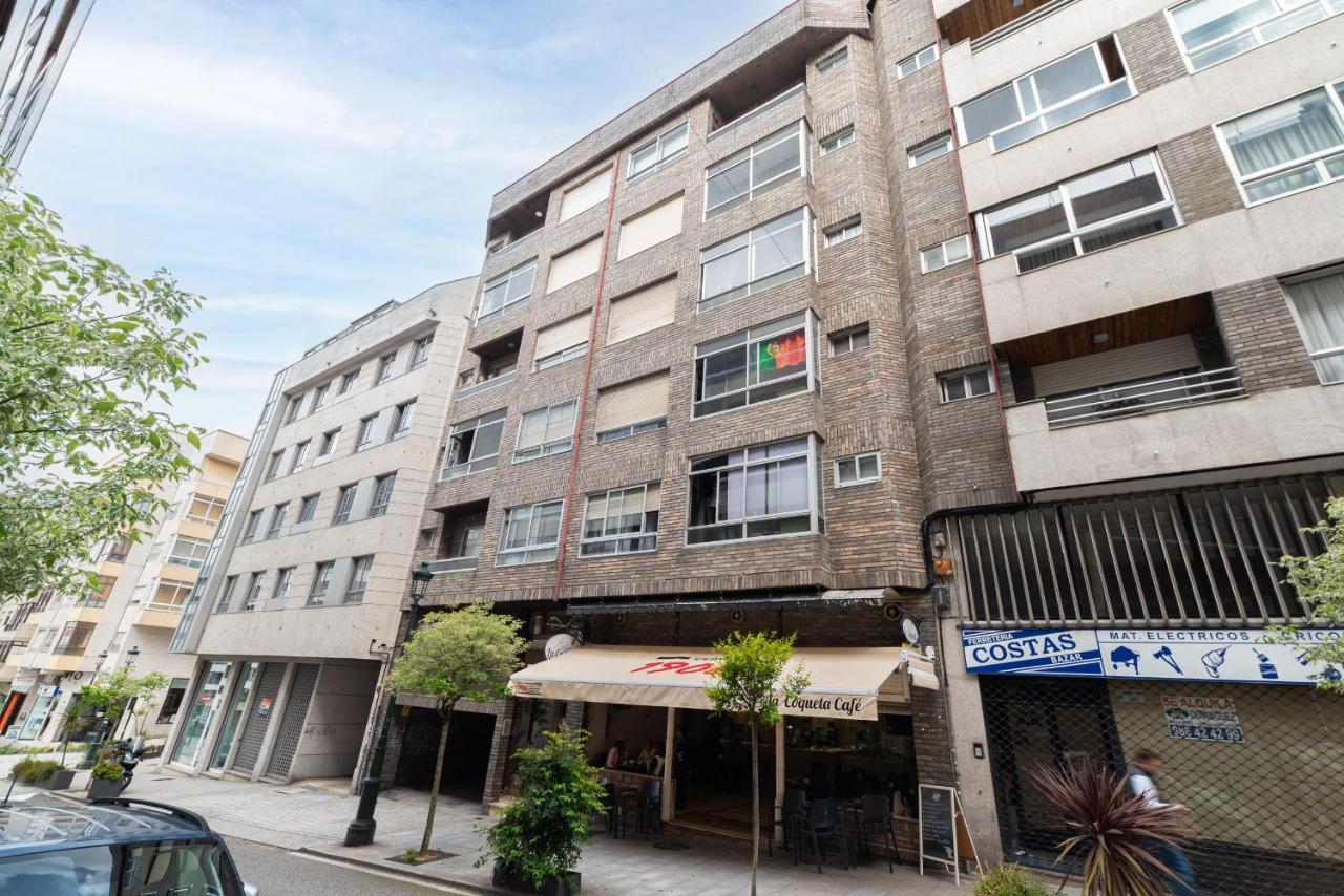 Moderno Apartamento Con Parking Leilighet Vigo Eksteriør bilde